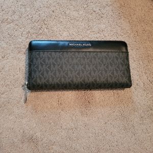 Authentic Michael Kors Wallet